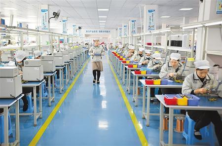 临夏就业工厂生产忙，纳沃盖森电子科技为乡村振兴注入新动能